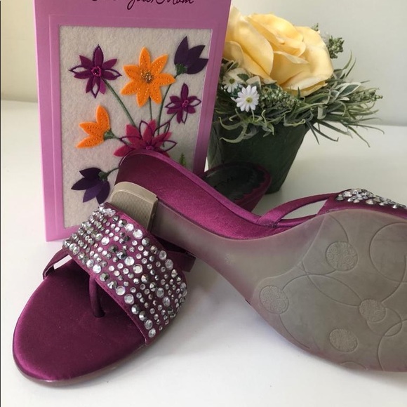 Sparking Lady’s Sandal - Picture 4 of 5